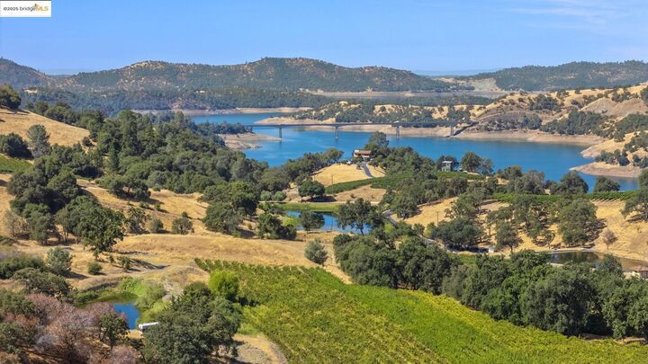 Property Photo: 8055 Airola Rd CA 95247