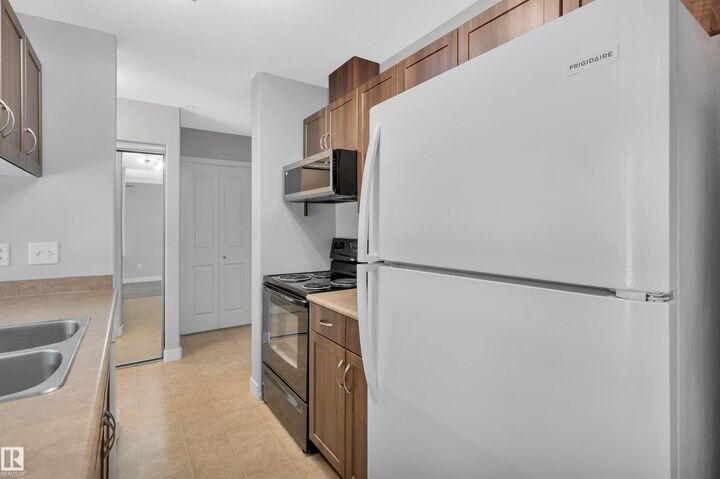 Photo de la propriété: 50 Woodsmere Close 131 AB T8L 4N9