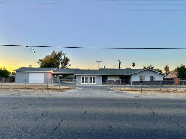 Property Photo:  4694 W Shields Avenue  CA 93722 