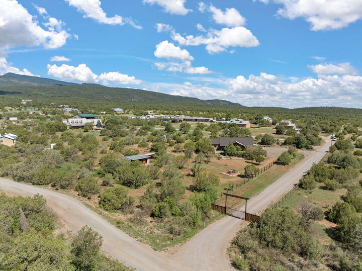 Property Photo:  2 Ethel Sandlin Lane  NM 87047 