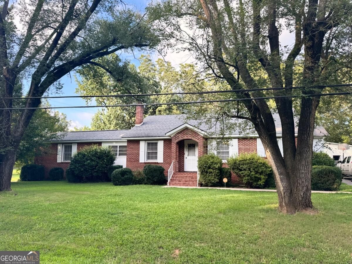 Property Photo:  362 Sims Street  GA 30558 