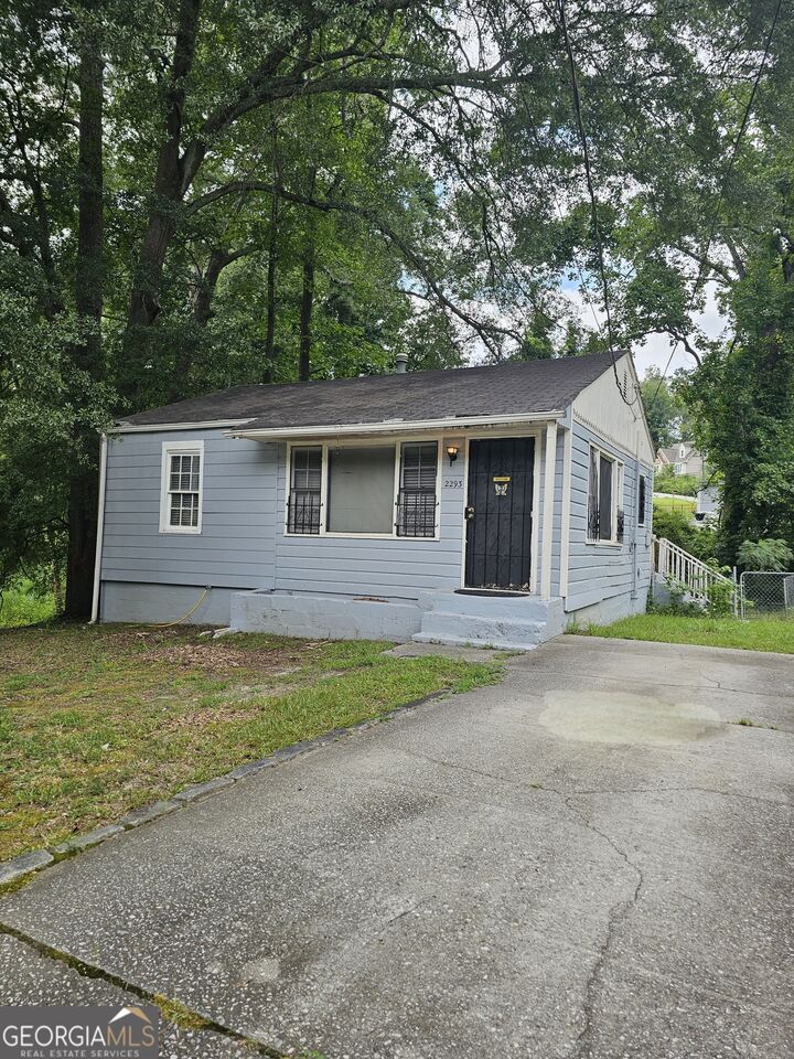 Property Photo:  2293 Ewing Street SW  GA 30331 