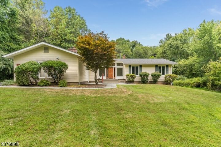 526 Cokesbury Rd  Clinton Twp. NJ 08801 photo