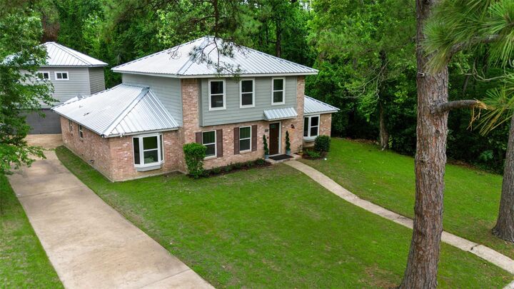 10311 Woodhollow Drive  Conroe TX 77385 photo