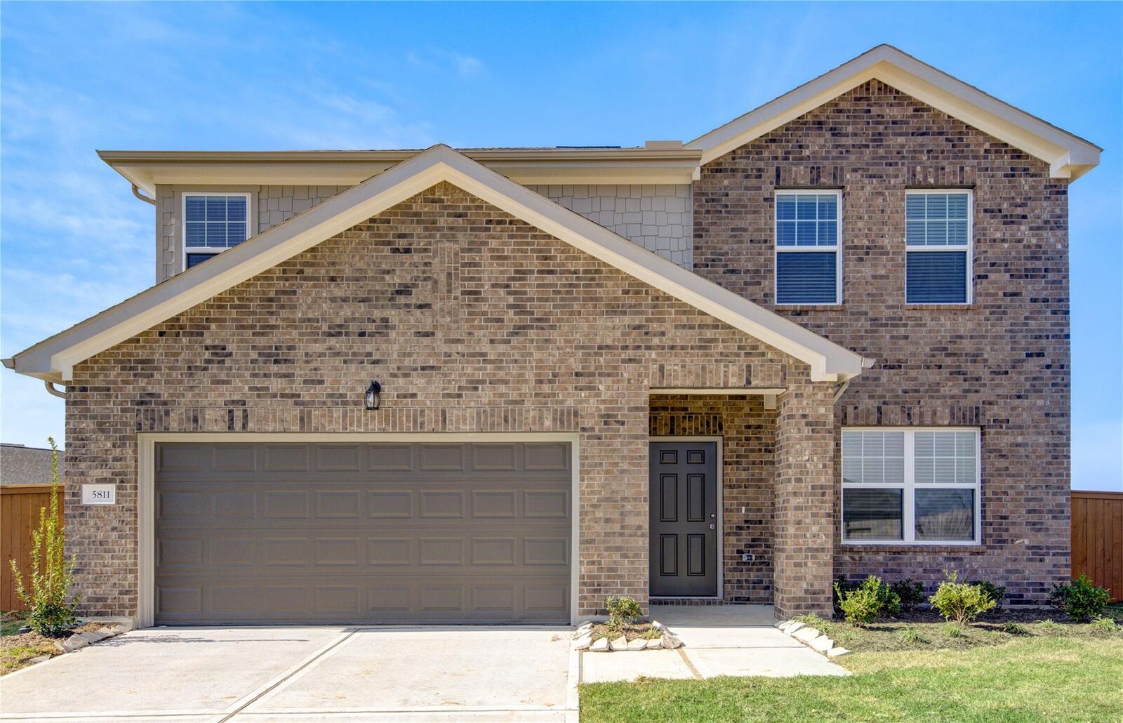 Property Photo: 5811 Lilac Cv Court TX 77493