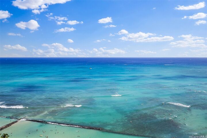 Property Photo: 2470 Kalakaua Avenue 2801 HI 96815