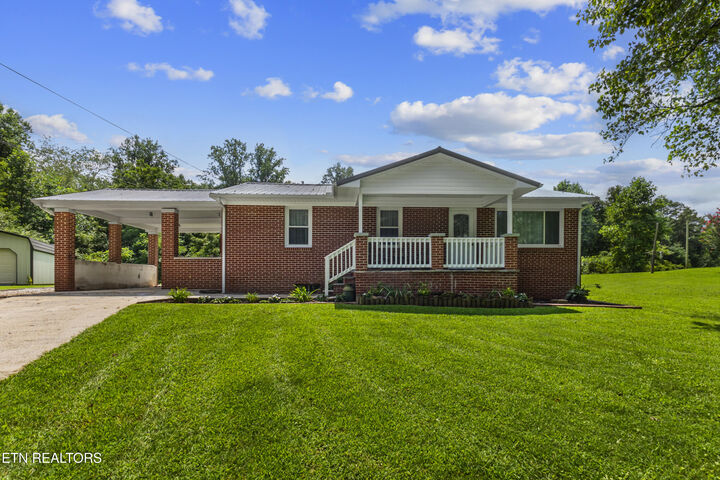 105 Tq Heidel Rd  Wartburg TN 37887 photo