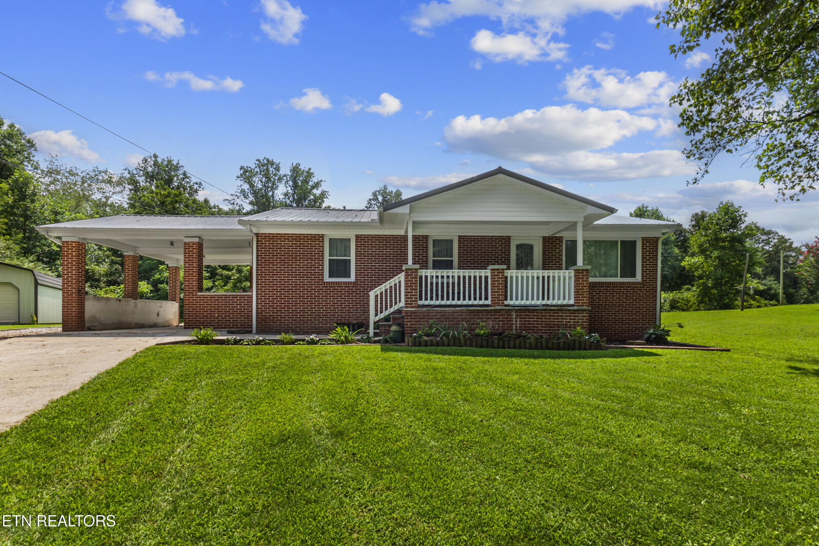 Property Photo:  105 Tq Heidel Rd  TN 37887 