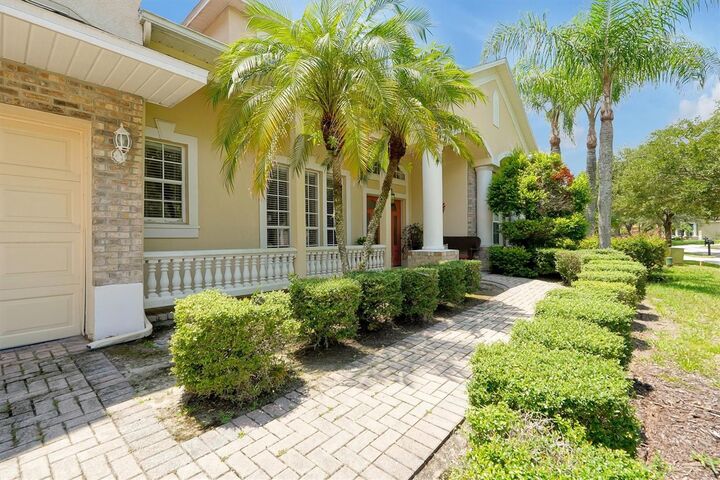 Property Photo:  5841 Lake Melrose Drive  FL 32829 