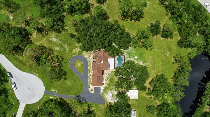 Property Photo:  6700 Shetland Way  FL 34241 