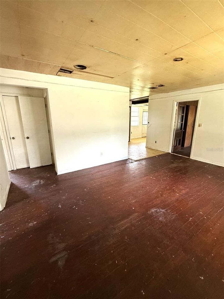 Property Photo: 6960 2nd Street FL 33860