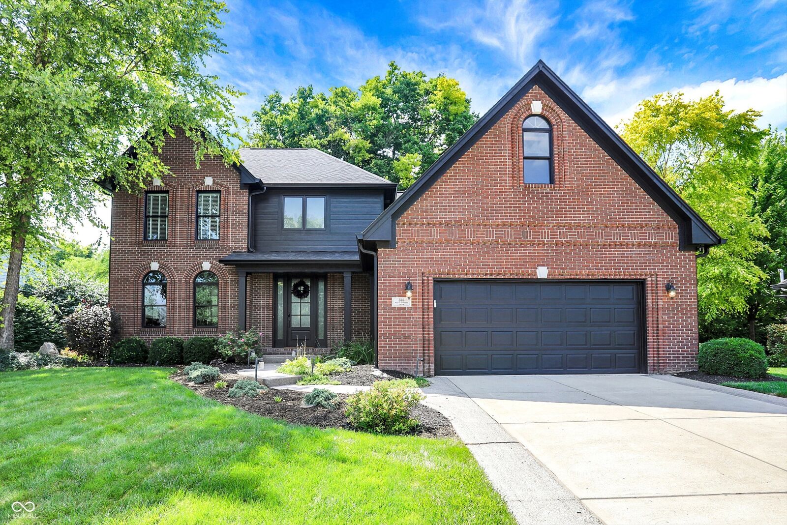 Property Photo: 588 Walnut Woods Drive IN 46142