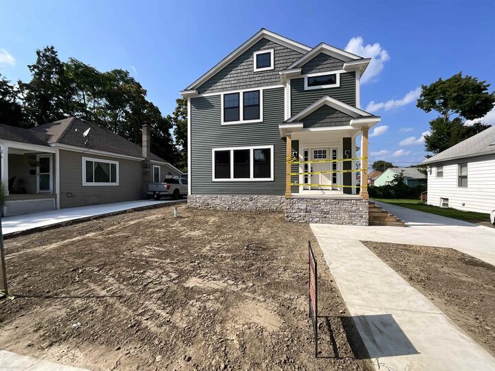 Property Photo:  281 E Lafayette Street  MI 48065 