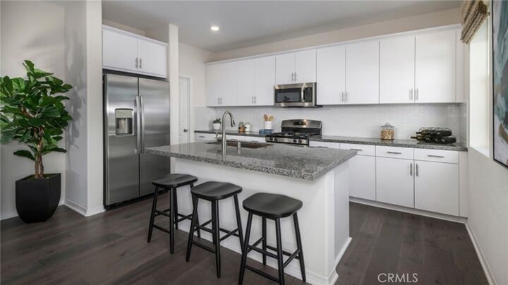 Property Photo:  2454 Gunner Ridge Way  CA 92377 