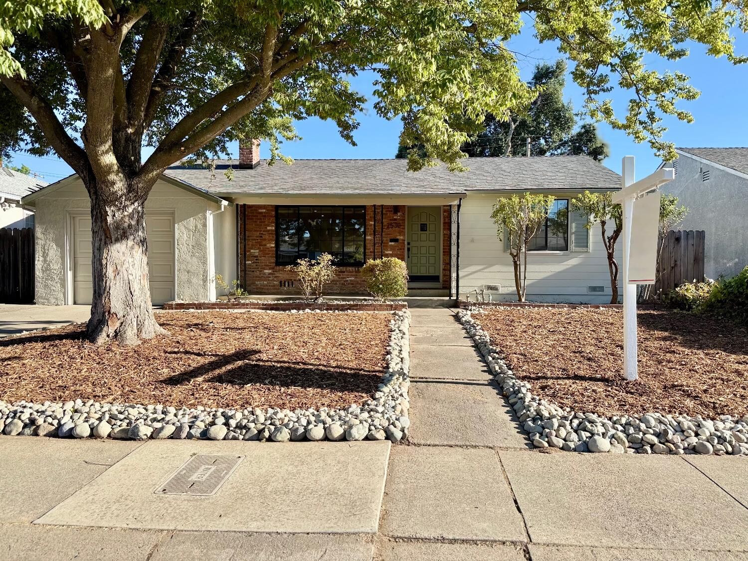 Property Photo:  2530 34th Avenue  CA 95822 