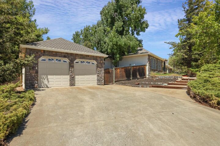 Property Photo: 2924 Terra Verde Lane CA 94561