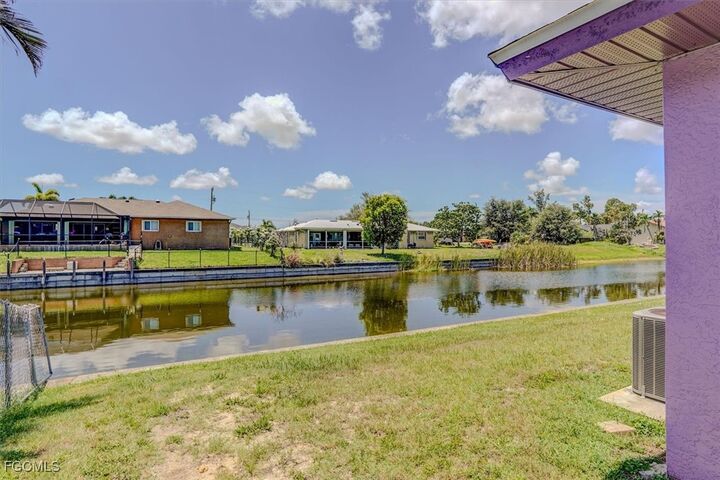 Property Photo: 2704 SW 2nd Place FL 33914