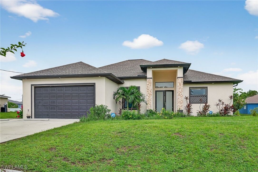 Property Photo:  2408 Conroy Avenue N  FL 33971 