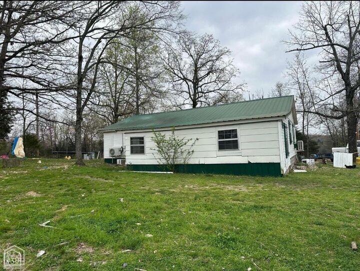 Property Photo:  1023 Mosley  AR 72444 