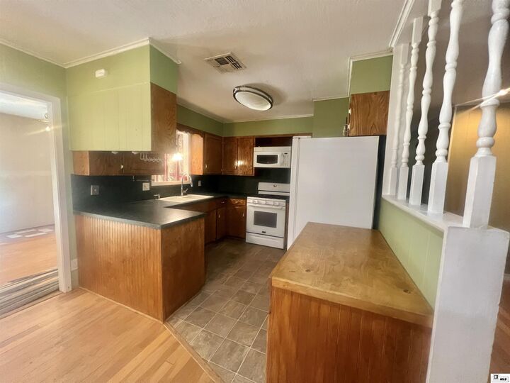 Property Photo:  112 Crestview Drive  LA 71291 