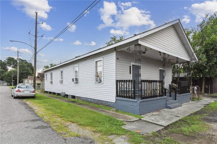 Property Photo: 4029 31 Iroquois Street LA 70126