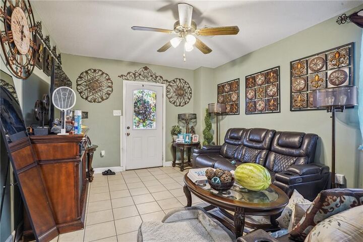 Property Photo: 2441 43 Gladiolus Street LA 70122