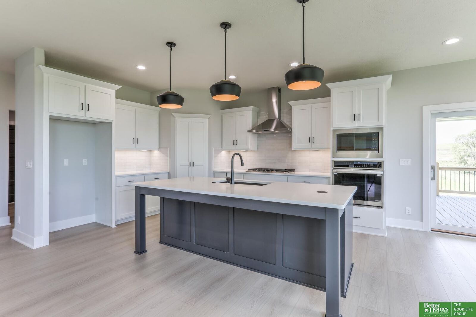 Property Photo: 12388 Windsor Drive NE 68046