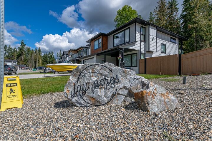 1450 21 Street  Salmon Arm BC V1E 0G8 photo