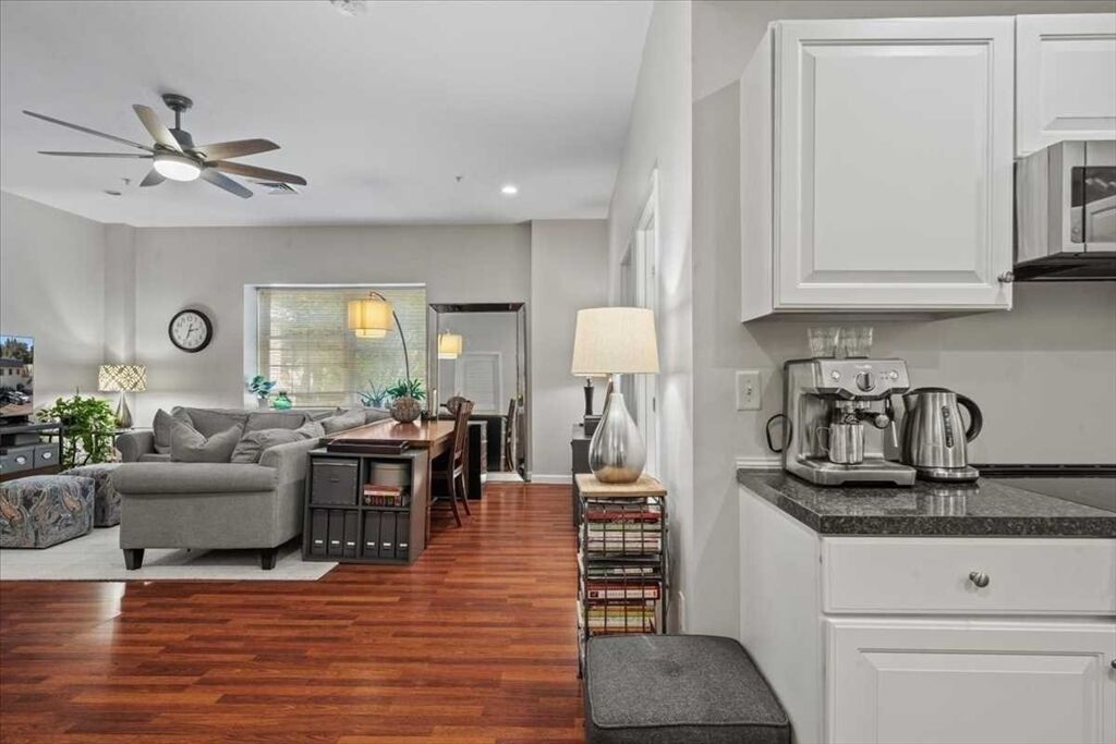 Property Photo: 48 Phillips Rd 14 MA 01520