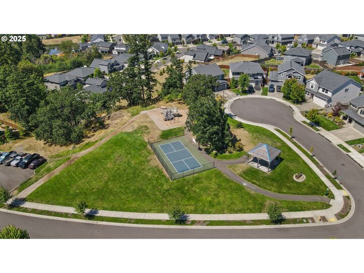 Property Photo:  1707 NE 37th Ave  WA 98607 