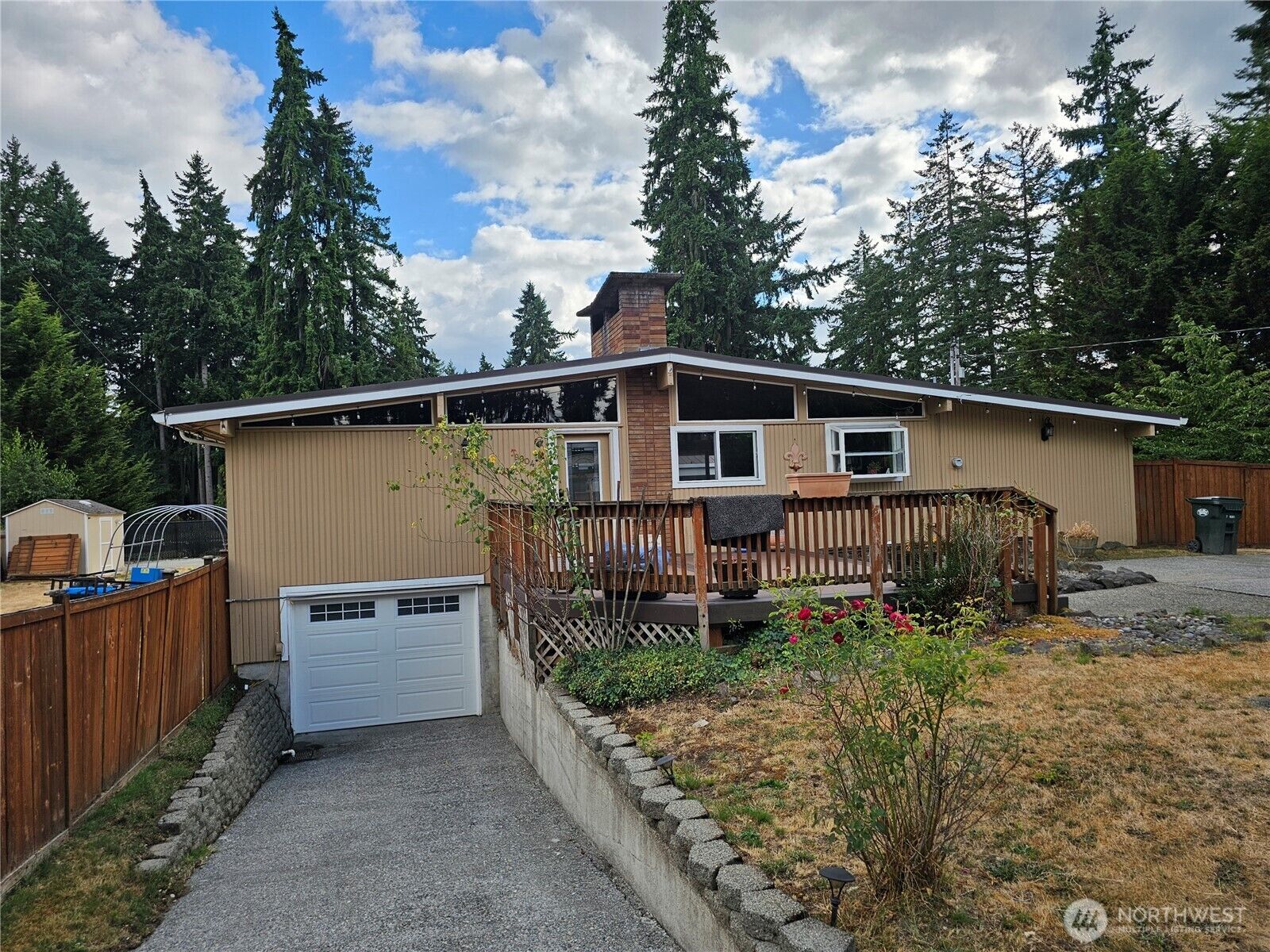 Property Photo: 9804 118th Street E WA 98373