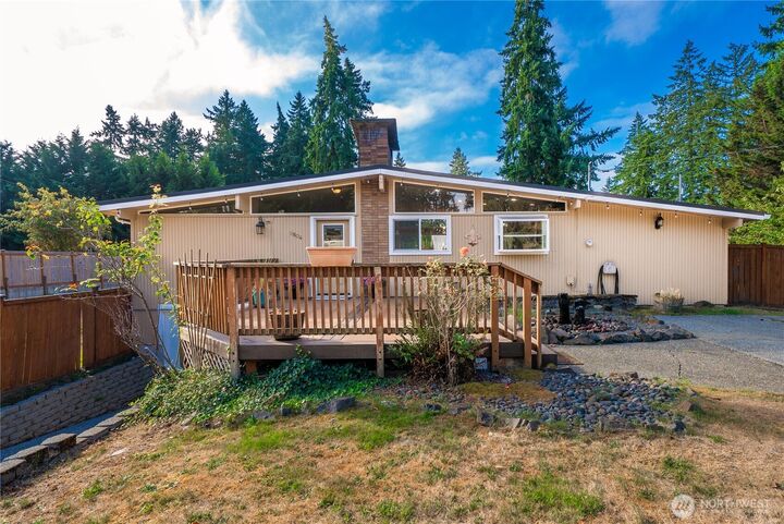 9804  118th Street E  Puyallup WA 98373 photo