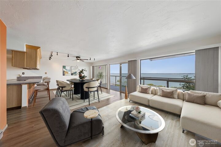 Property Photo:  415 N State Street  WA 98225 