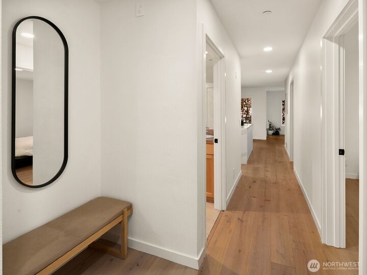 Property Photo:  1029  Belmont Avenue E 305  WA 98102 