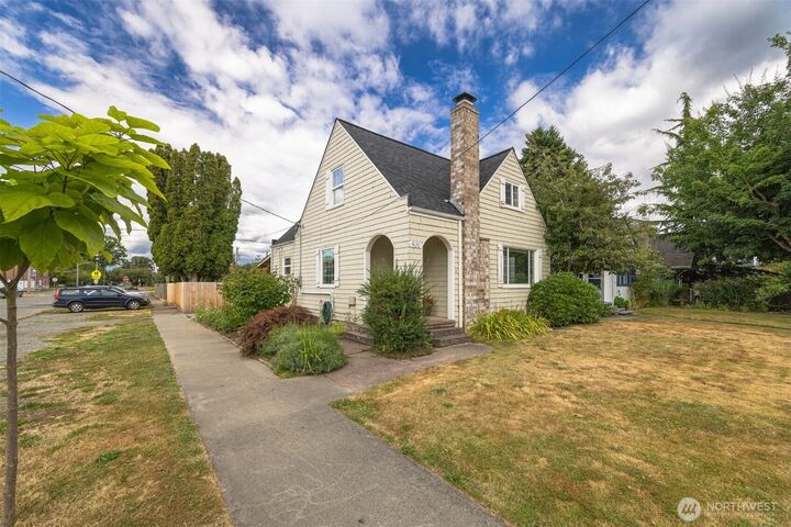 Property Photo: 400 Jameson Street WA 98284