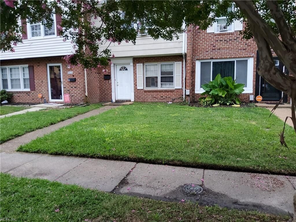Property Photo:  6621 Stoney Point South  VA 23502 