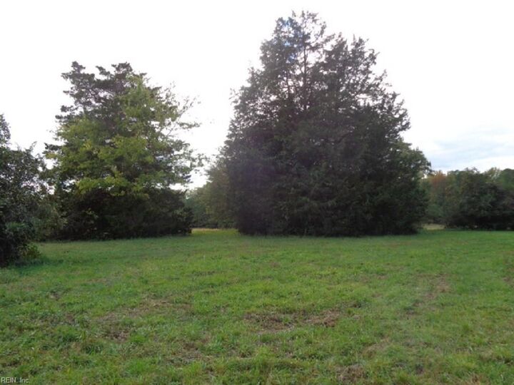 Property Photo:  42-14 Chippokes Farm Rd  VA 23883 