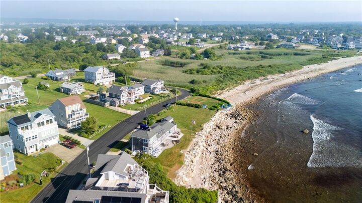 10 Calef Avenue  Narragansett RI 02882 photo