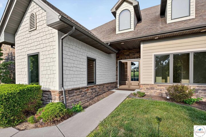 Property Photo: 1647 Willow MO 65301