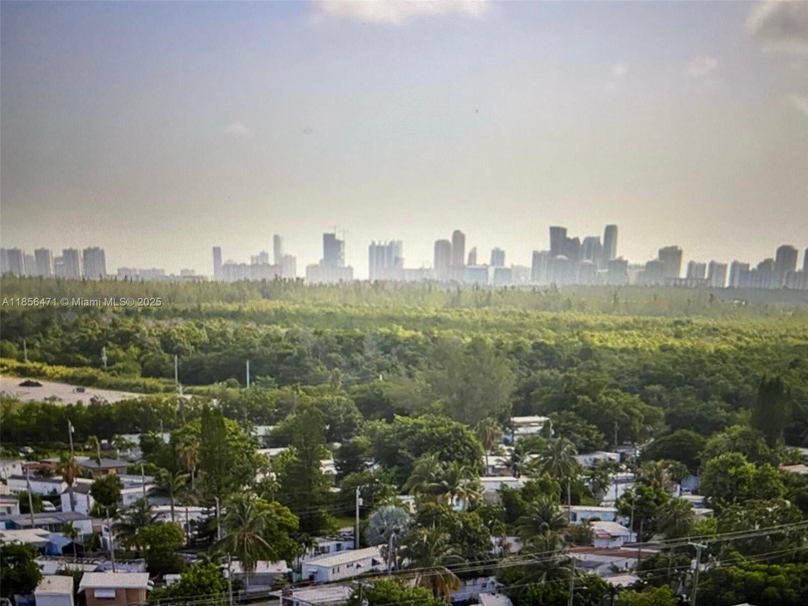 Property Photo: 2350 NE 135th St 1503 FL 33181