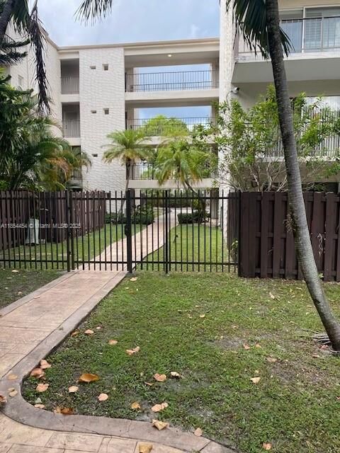 Property Photo: 6900 N Kendall Dr A309 FL 33156