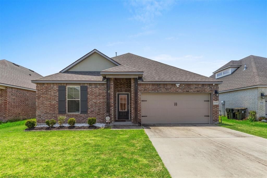 Property Photo:  3200 Crest Lane  LA 70607 