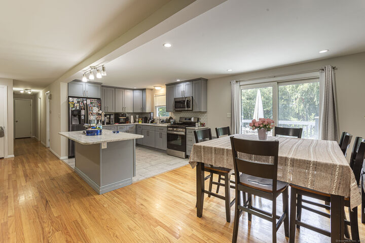Property Photo:  16 Hilltop Road  CT 06095 