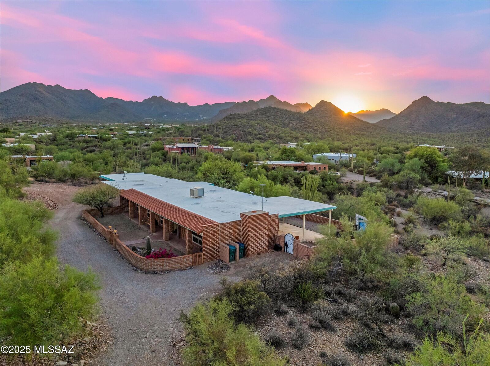 Property Photo:  4731 W Placita De Suerte  AZ 85745 