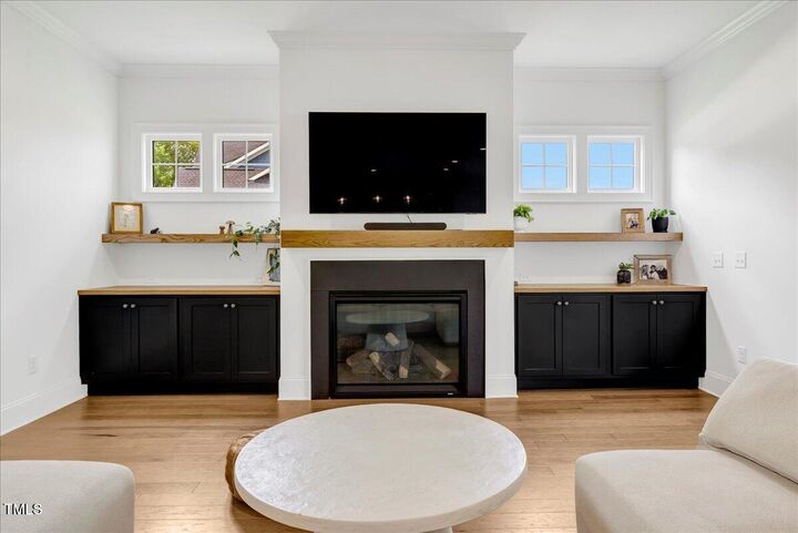 Property Photo: 372 Meadow Walk Drive NC 27526