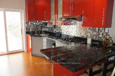 Photo de la propriété:  34 Fairwood Crescent  ON M1E 3T3 