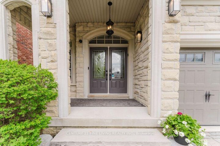 Property Photo:  96 Wolf Creek Crescent  ON L6A 4B9 