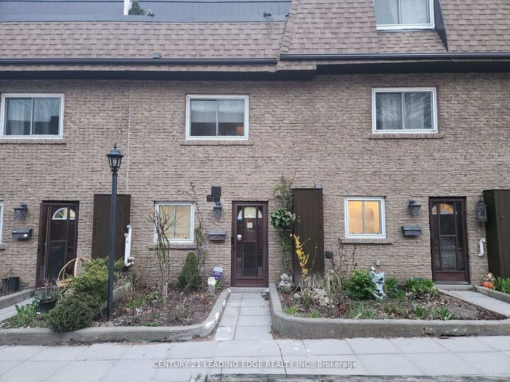 Property Photo: 20 Hainford Street 4 ON M1E 4Y5