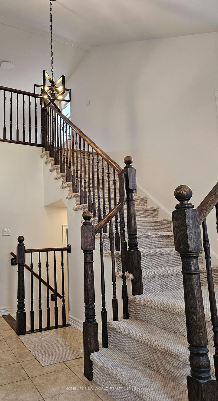 Property Photo: 516 Grange Way ON K9H 0G4