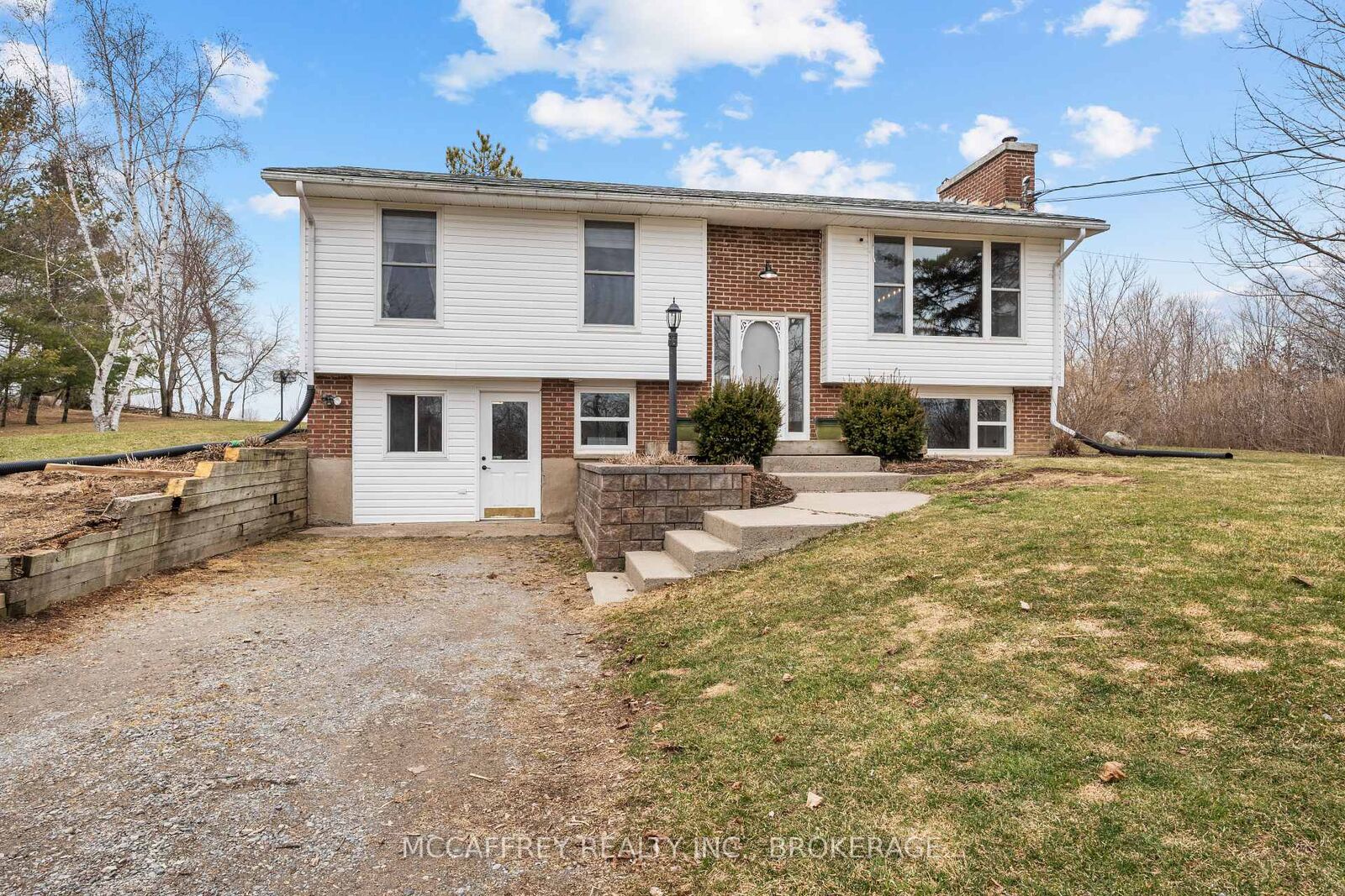 Property Photo:  25 Jones Street  ON K0K 3G0 